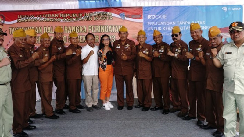 Merayakan Hari Pahlawan, R17 Group turut berbagi kebahagiaan dengan puluhan mantan pejuang yang tergabung dalam Legiun Veteran Republik Indonesia (LVRI) Kabupaten Bogor.